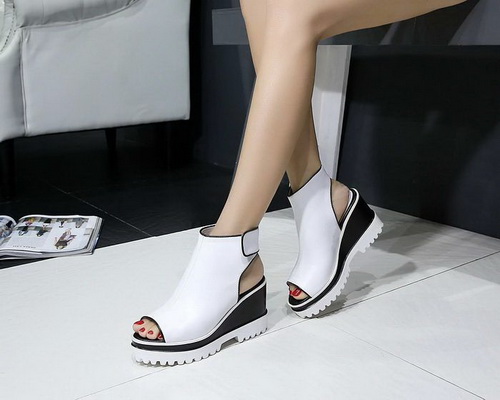 CHANEL Sandals Women--010